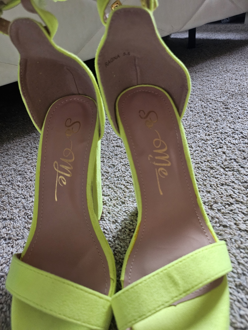 So Me RAGNA Neon Lime Yellow Ankle Strap Platform Heels Size 5.5